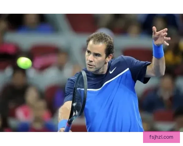 力量与技巧的巅峰对决萨芬VS桑普拉斯的时代碰撞网坛传奇经典战